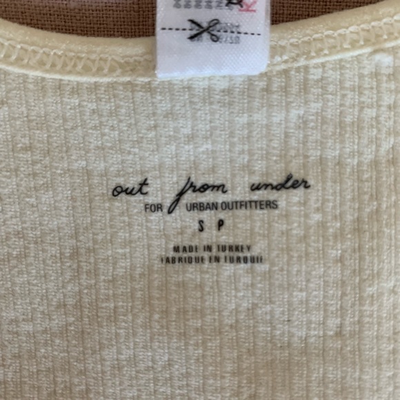 Urban Outfitters cropped ribbed tank - Picture 2 of 3